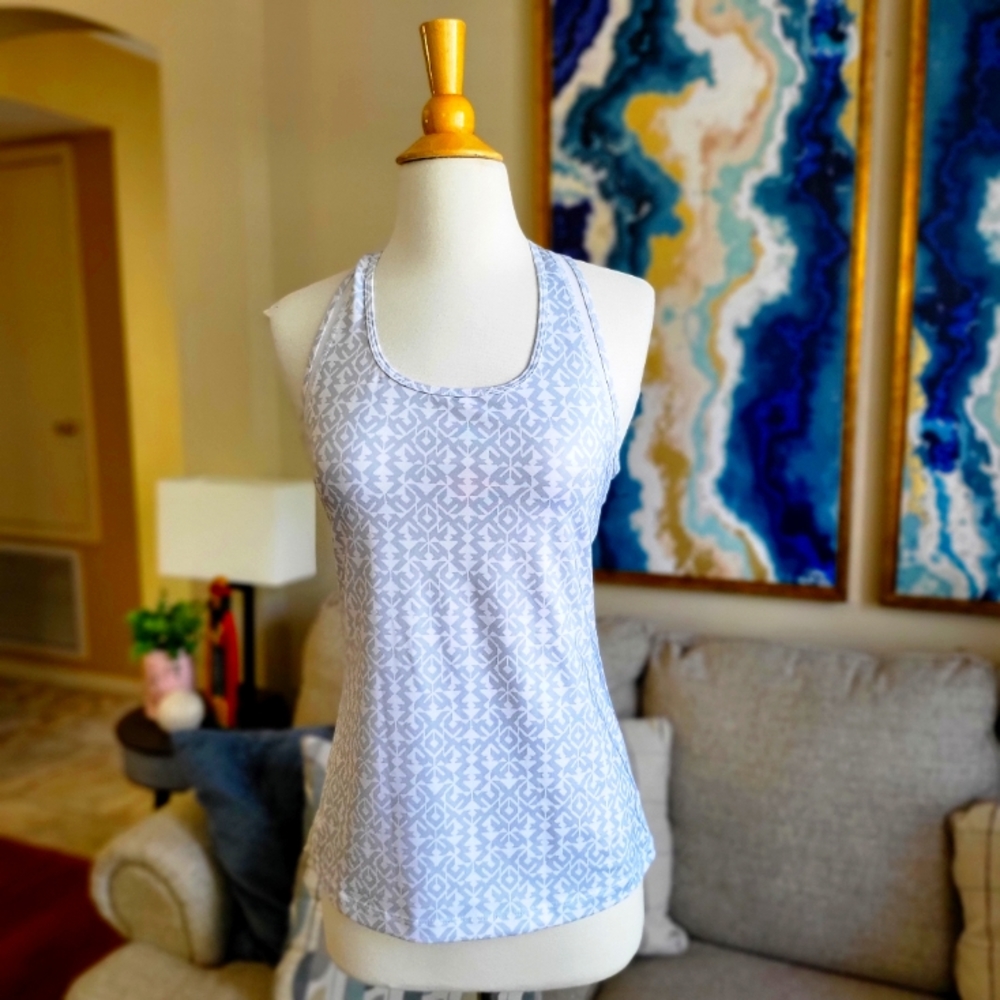 GapFit Womens Gray White Sleeveless Tank Top